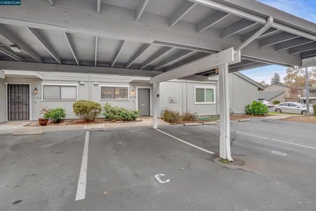 $399,000 | 1120-1120 Kenwal Road, Unit C, Concord, CA 94521
