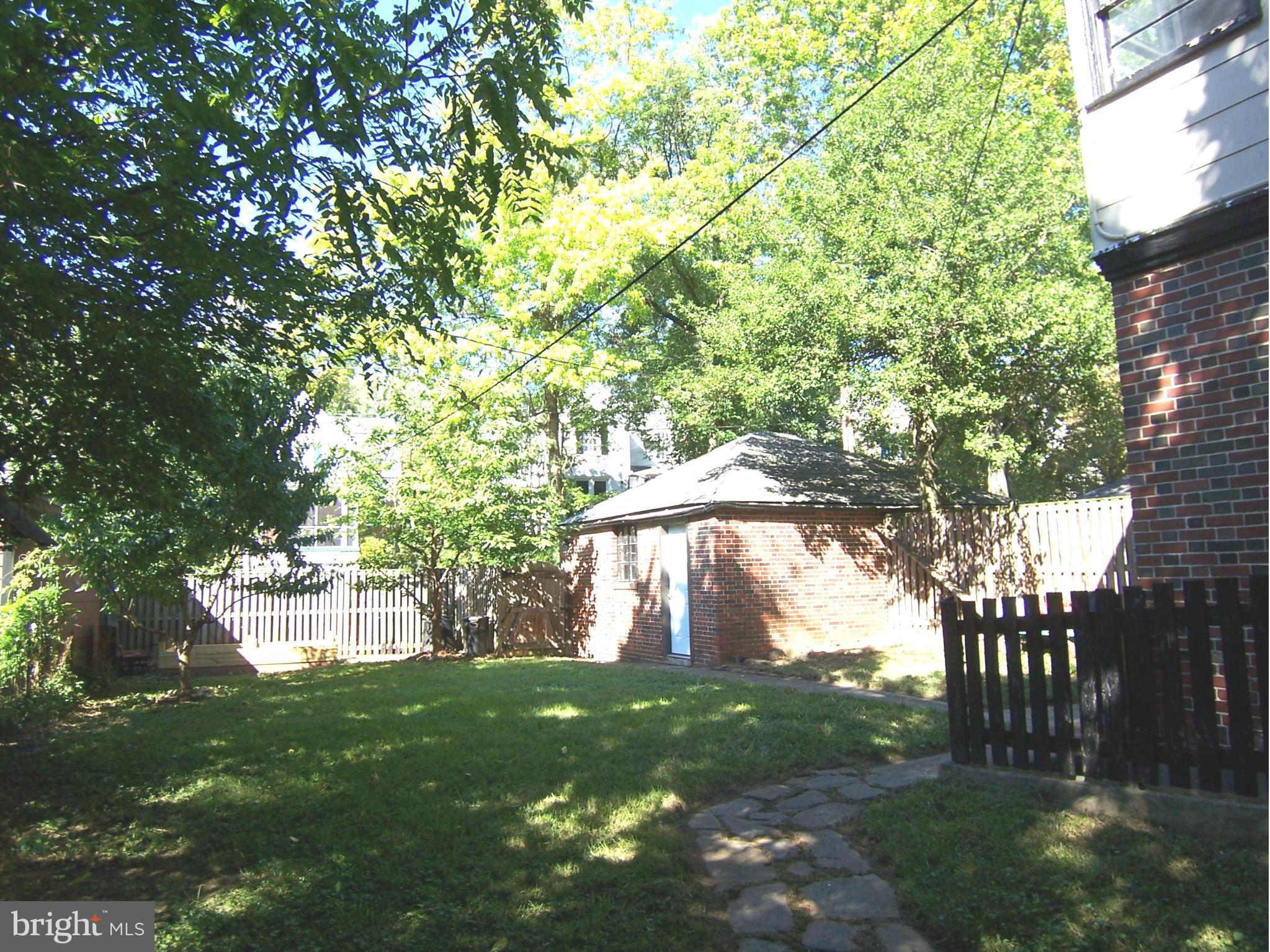 4416 Wickford Road Baltimore, MD 21210 - Photo 22 of 27 Exterior (Rear)