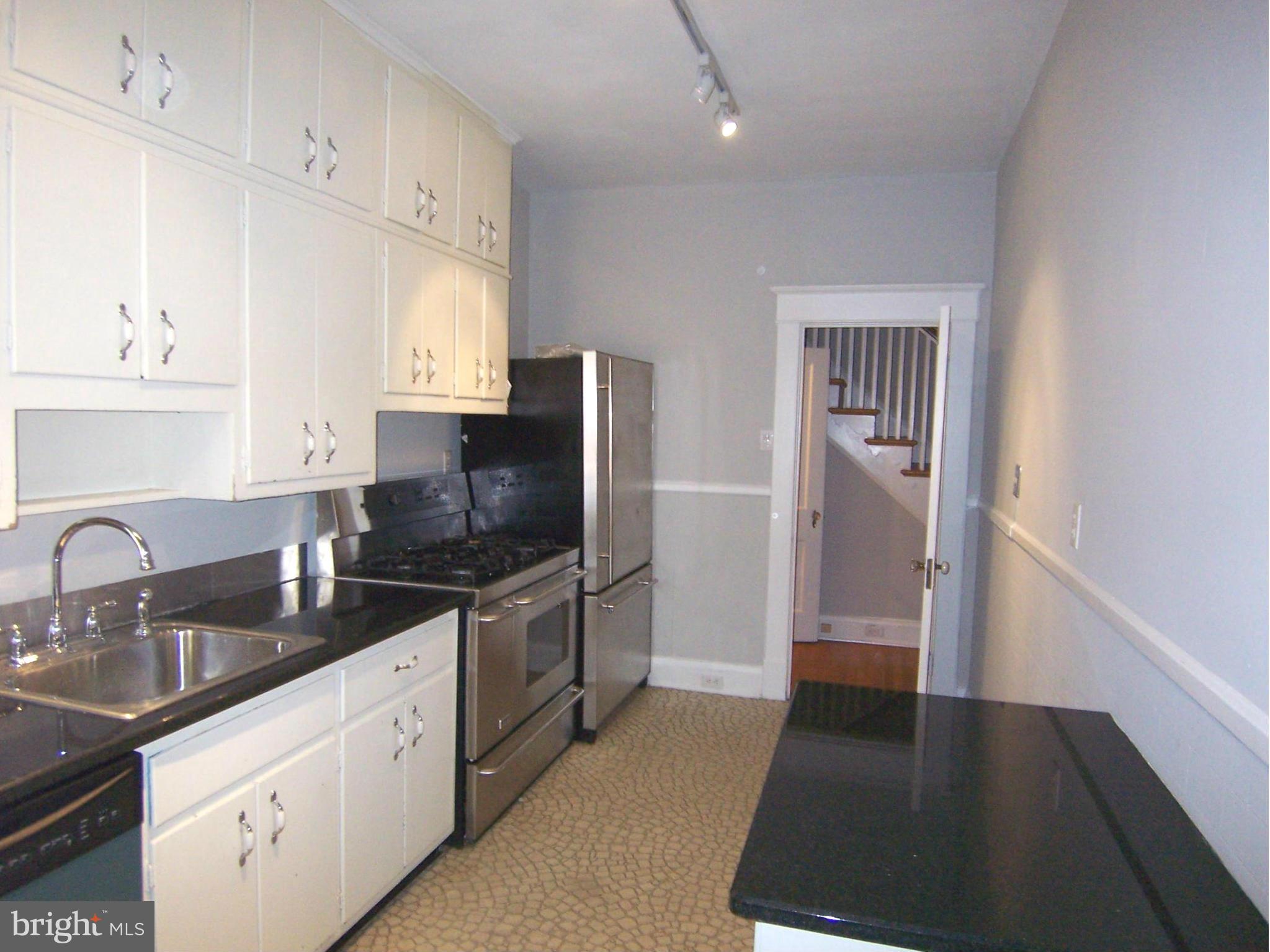 4416 Wickford Road Baltimore, MD 21210 - Photo 10 of 27 Kitchen