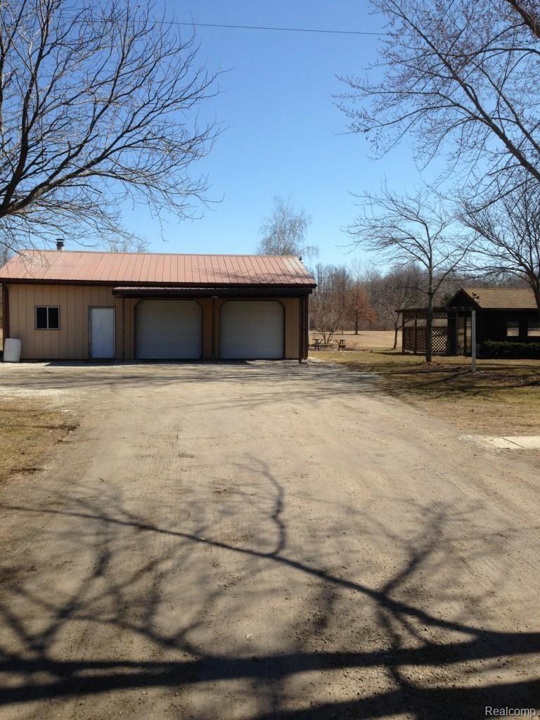 9700 Plank Road Maybee, MI 48159 - Photo 3 of 16 3-IMG_0399.jpg