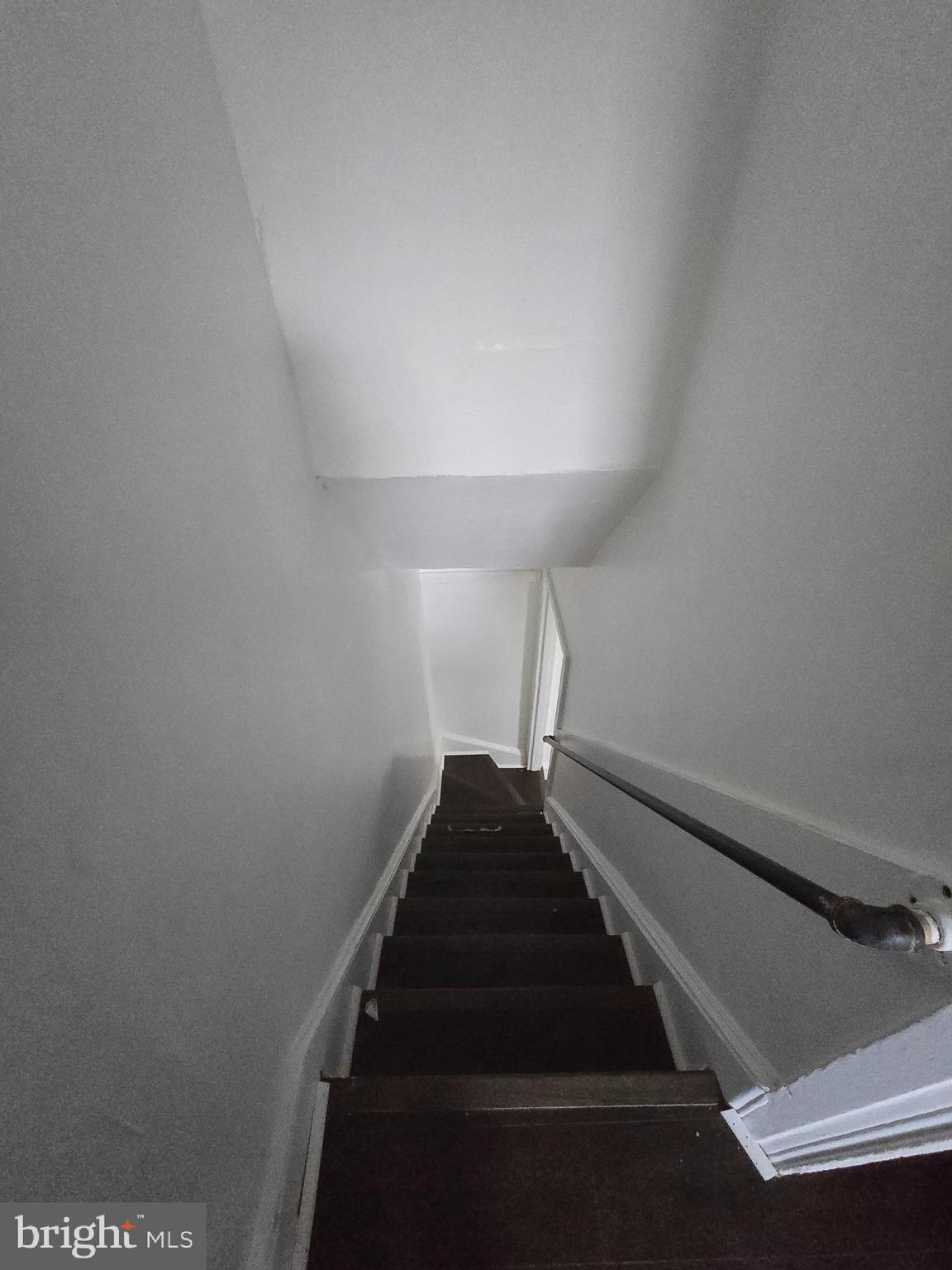 569 Smith Street York, PA 17404 - Photo 11 of 16 a view of entryway