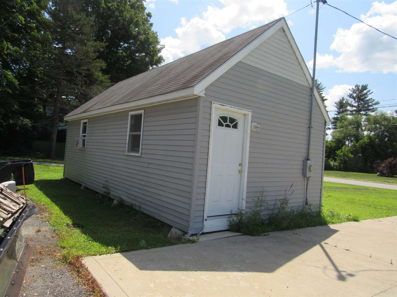 99 Chester Road Derry, NH 03038 - Photo 29 of 30 Gallery Image 29