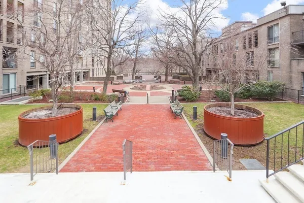 $775,000 | 33 Pond Avenue, Unit 524, Brookline, MA 02445