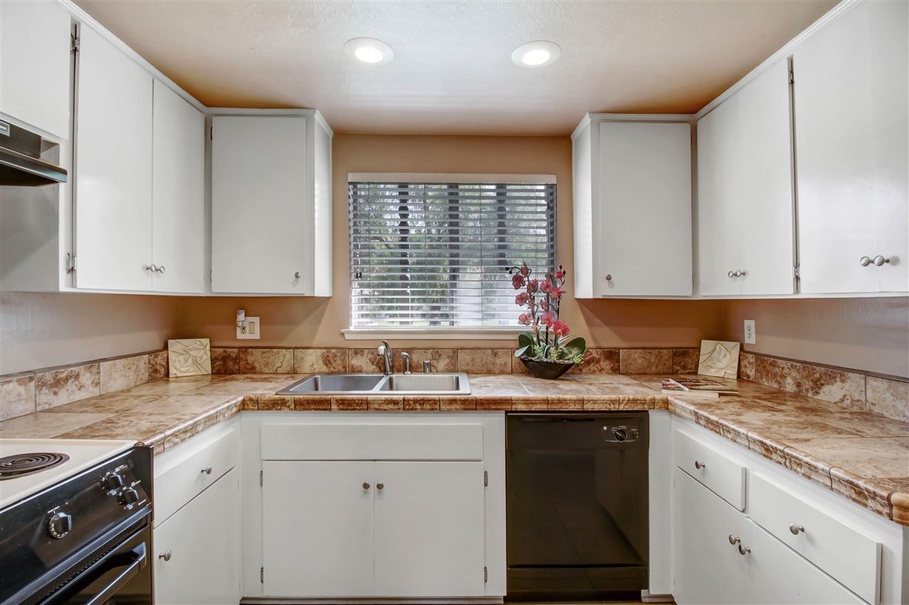 11942 Rancho Bernardo Road, Unit T San Diego, CA 92128 - Photo 10 of 13 Gallery Image 10
