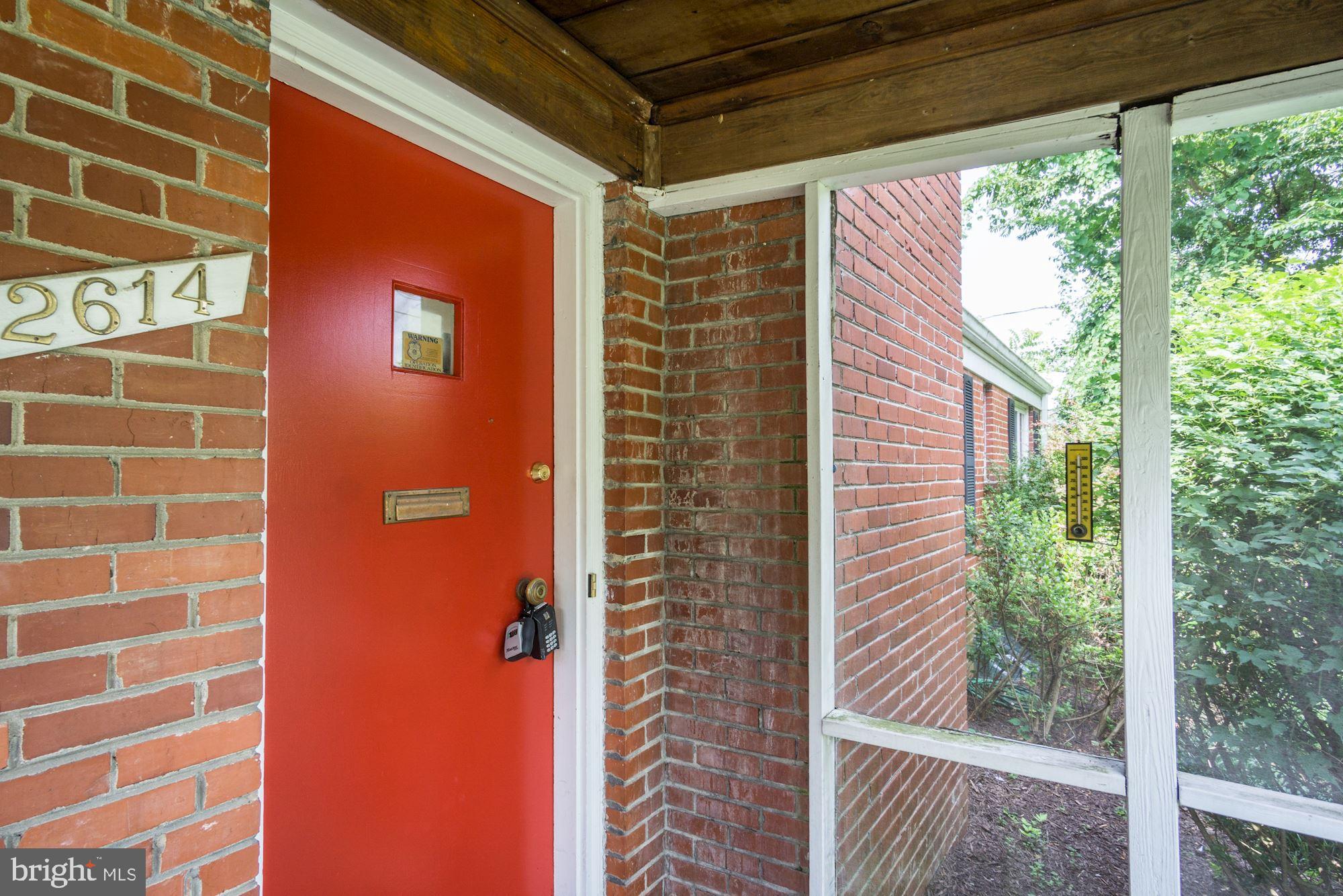 2614 Ross Road Chevy Chase, MD 20815 - Photo 4 of 41