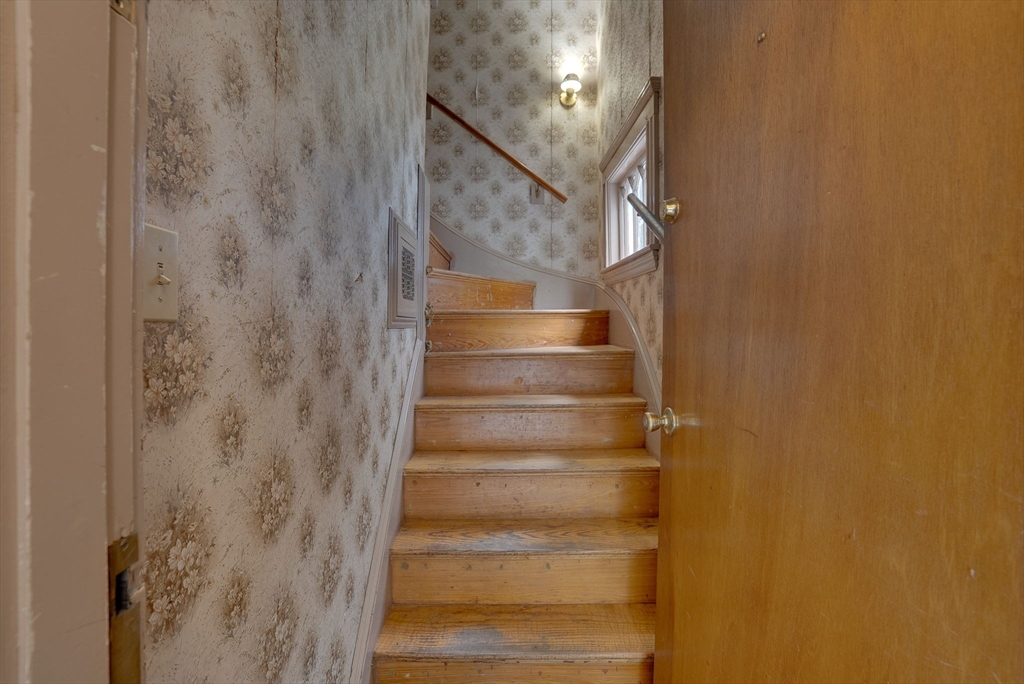 40 Simpson Avenue Somerville, MA 02144 - Photo 23 of 34