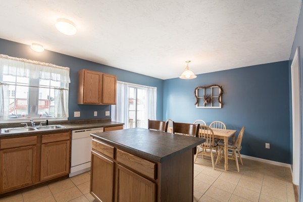 289 Neptune Street, Unit 1 Fall River, MA 02721 - Photo 12 of 30 Gallery Image 12