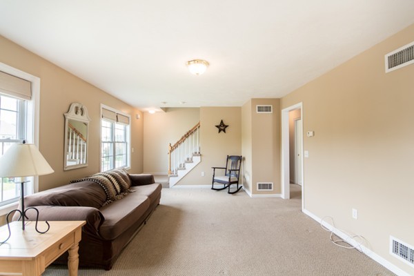 289 Neptune Street, Unit 1 Fall River, MA 02721 - Photo 9 of 30 Gallery Image 9