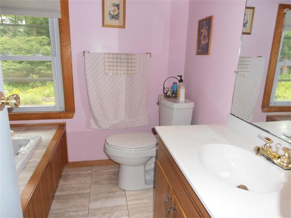 263 Burbank Road Longmeadow, MA 01106 - Photo 13 of 21 Gallery Image 13