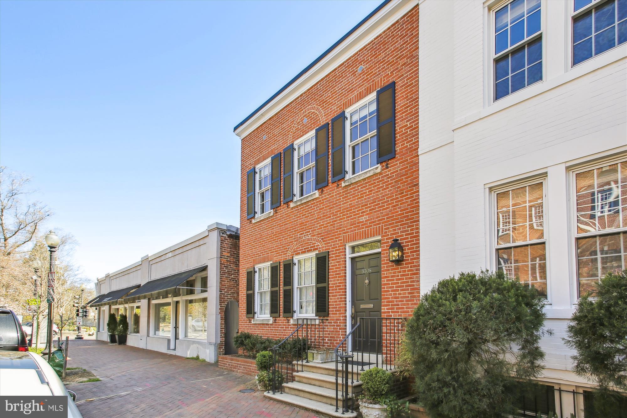 Front entrance on  Reservoir Road