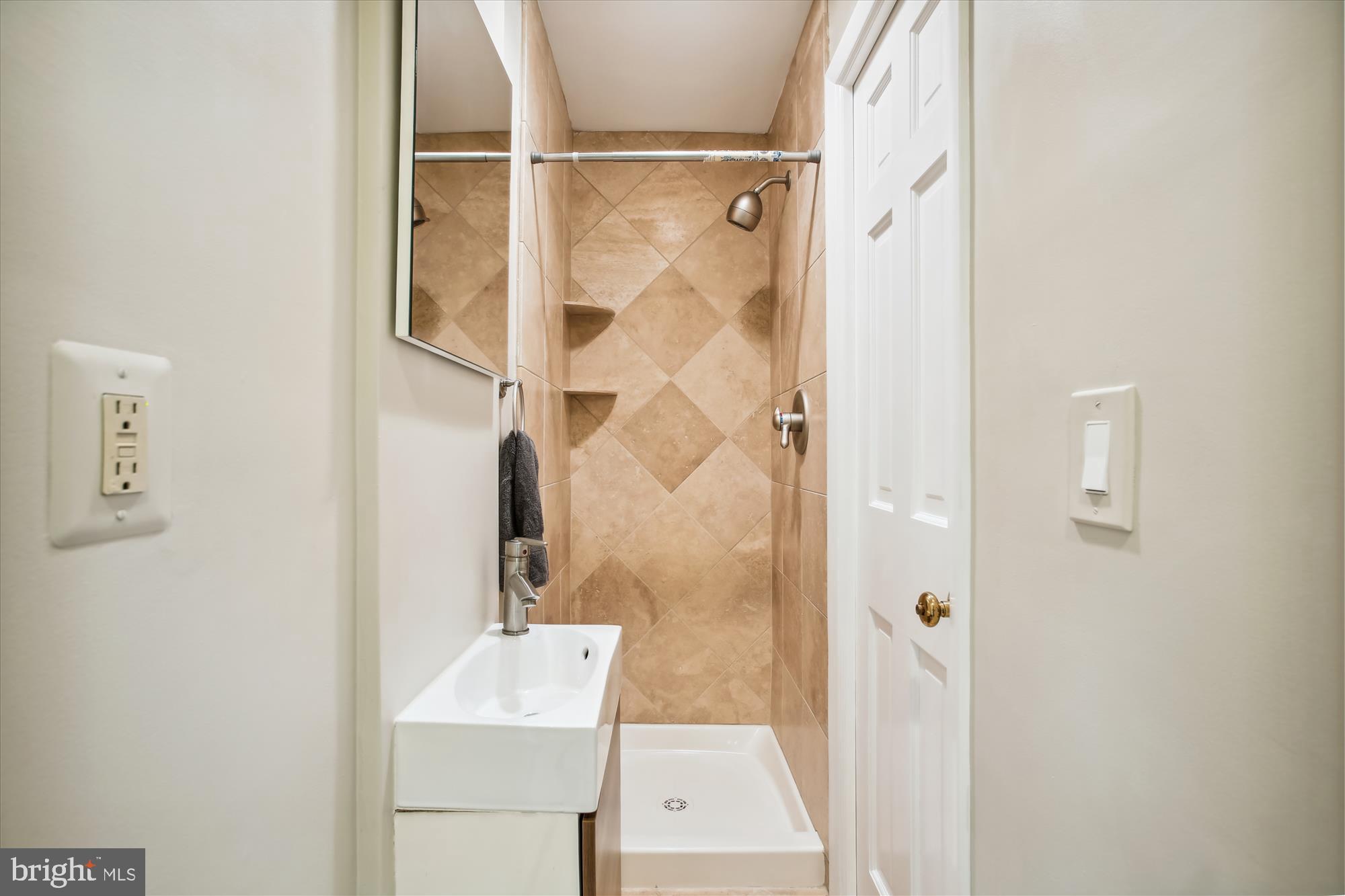 3308 Reservoir Road Northwest Washington, DC 20007 - Photo 12 of 29