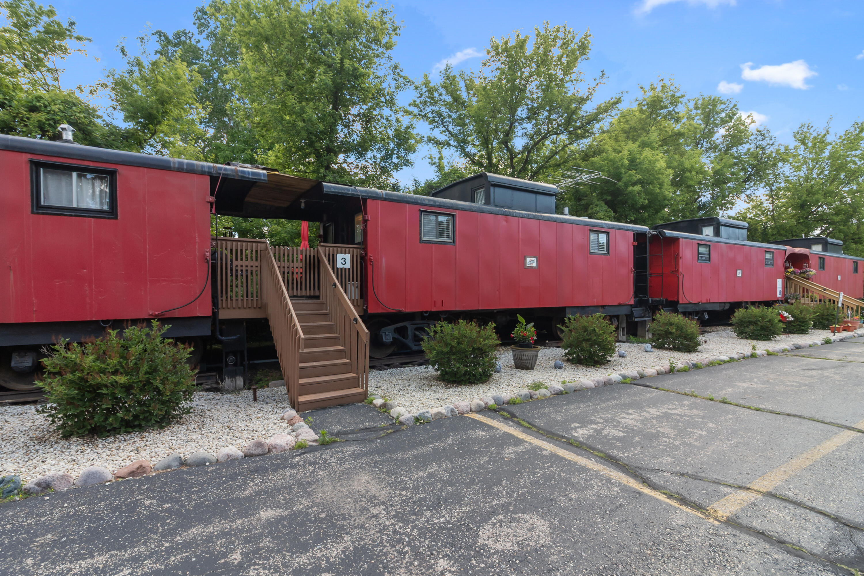 301 East Townline Road, Unit 3 Lake Geneva, WI 53147 - Photo 4 of 35 Caboose 3