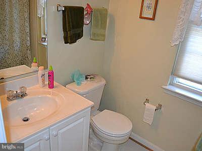 253 Tilden Way Edgewater, MD 21037 - Photo 21 of 30 Hall Bath