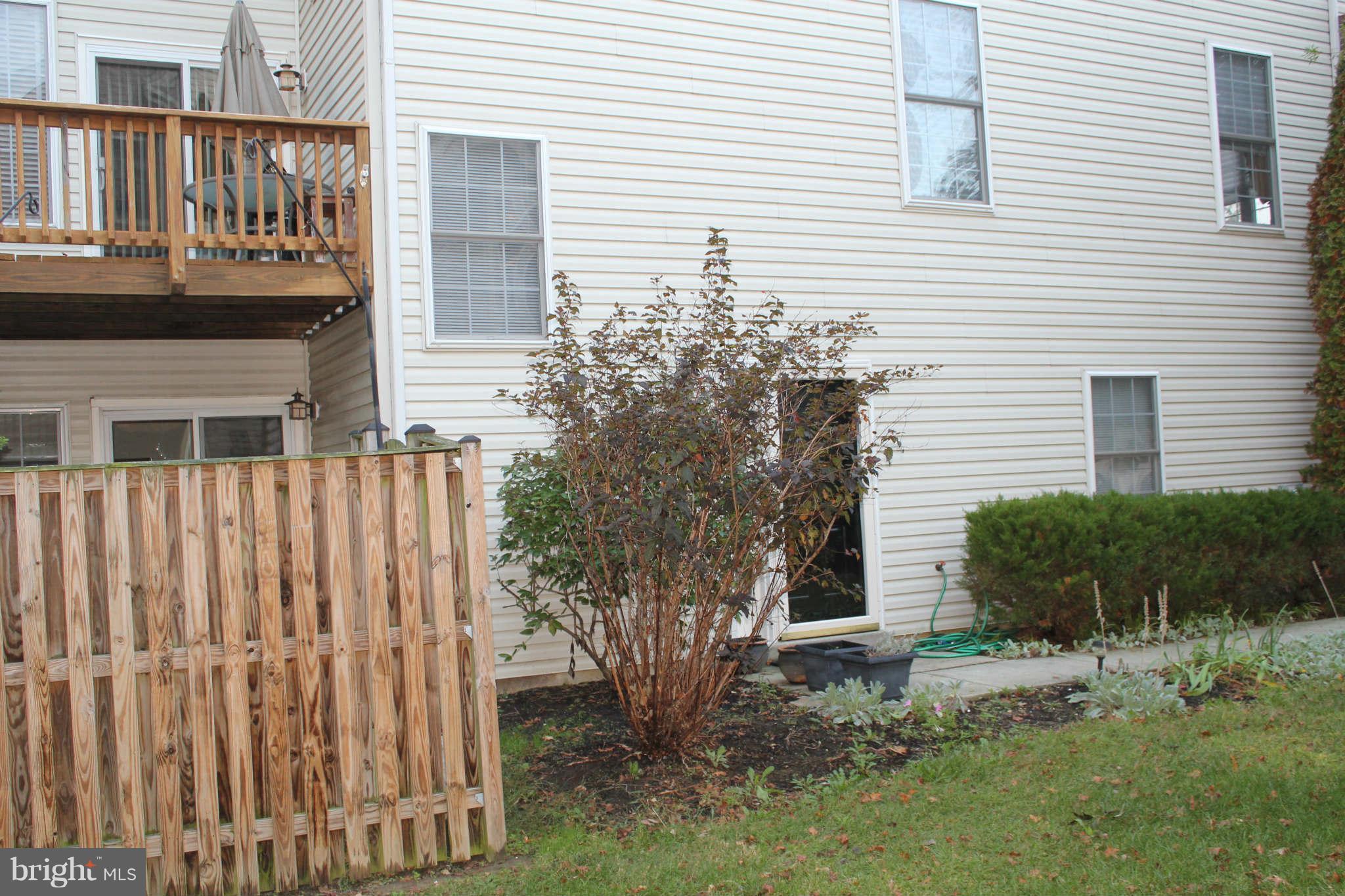 253 Tilden Way Edgewater, MD 21037 - Photo 4 of 30 Side Entrance