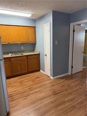$850 | 120 Houma Boulevard, Unit 18, Metairie, LA 70001