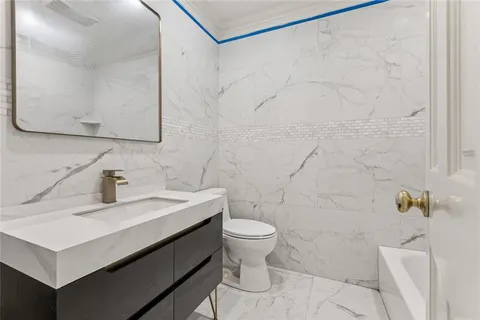 $460,000 | 4204 Napoli Drive, Metairie, LA 70002