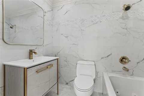 $460,000 | 4204 Napoli Drive, Metairie, LA 70002