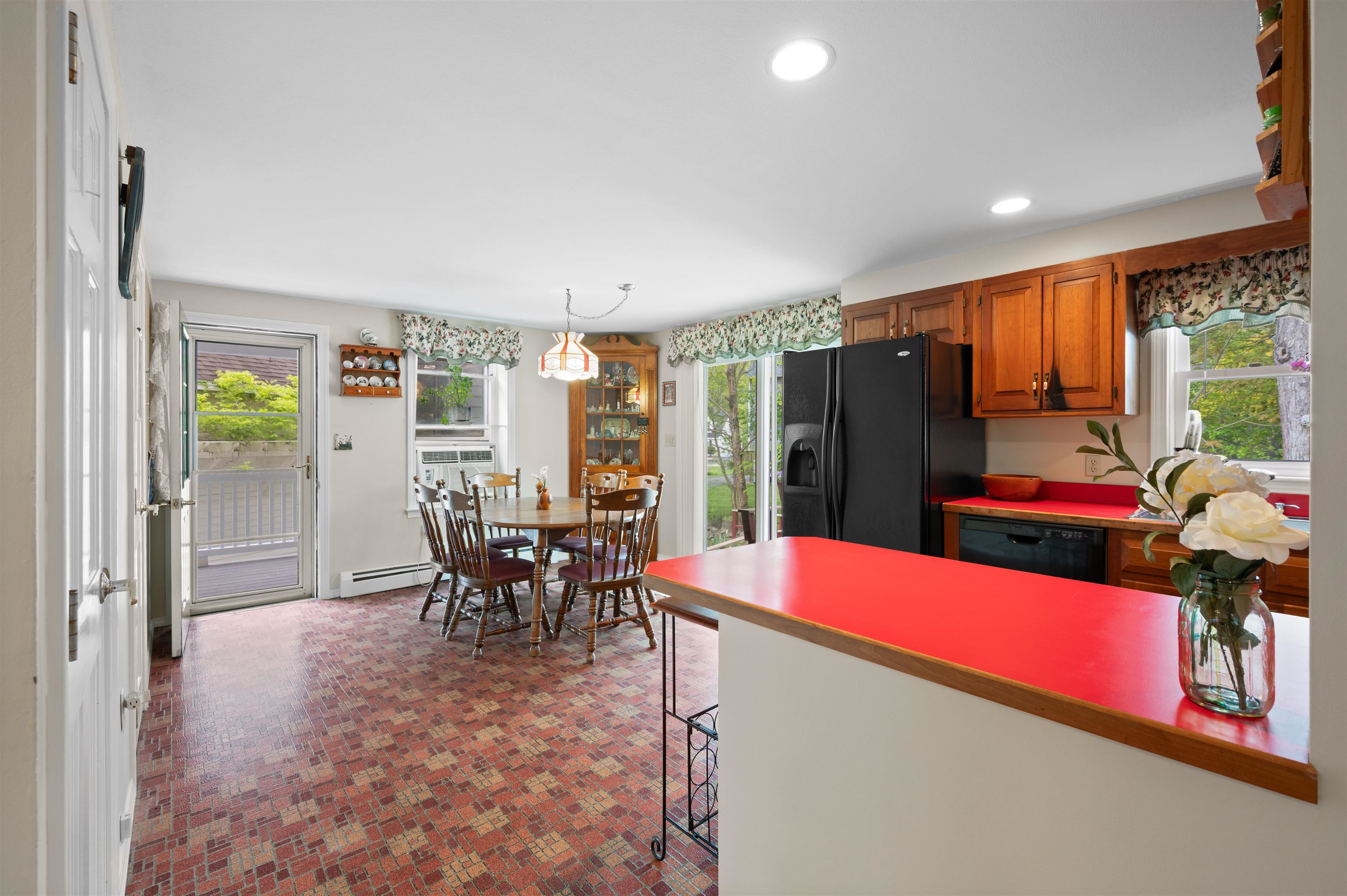 6 Mohawk Street Hampton, NH 03842 - Photo 7 of 53