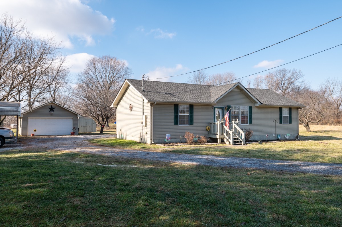 4728 Somerville Road Cross Plains, TN 37049 - Photo 5 of 39 Gallery Image 5