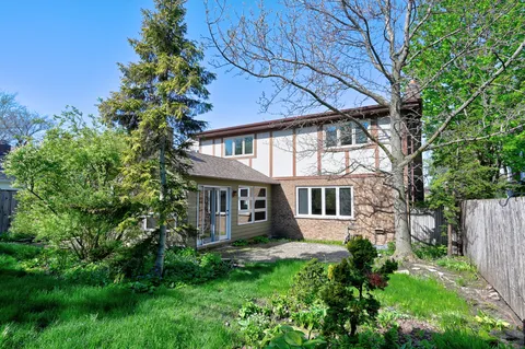 $950,000 | 4569 Woodland Avenue, Western Springs, IL 60558