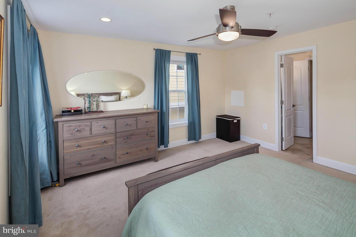 754 Park Road Northwest, Unit 6 Washington, DC 20010 - Photo 17 of 24 Bedroom (Master)
