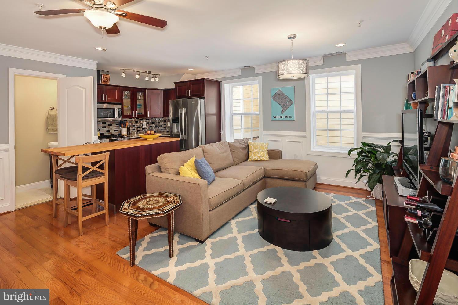 754 Park Road Northwest, Unit 6 Washington, DC 20010 - Photo 5 of 24 Interior (General)