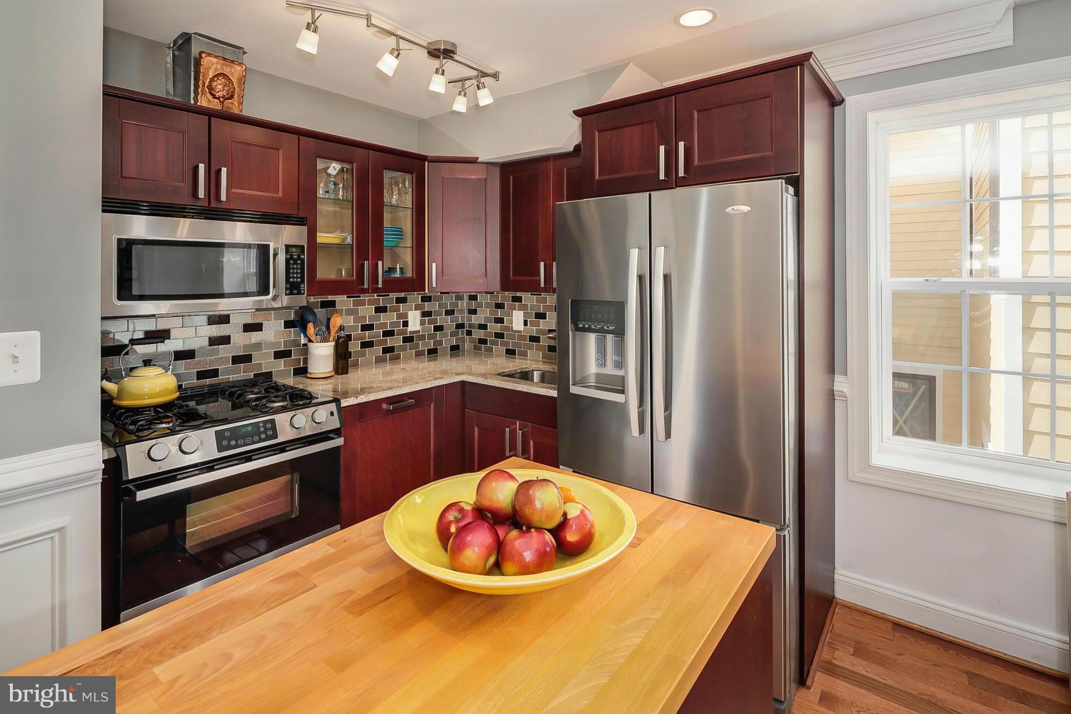 754 Park Road Northwest, Unit 6 Washington, DC 20010 - Photo 7 of 24 Kitchen