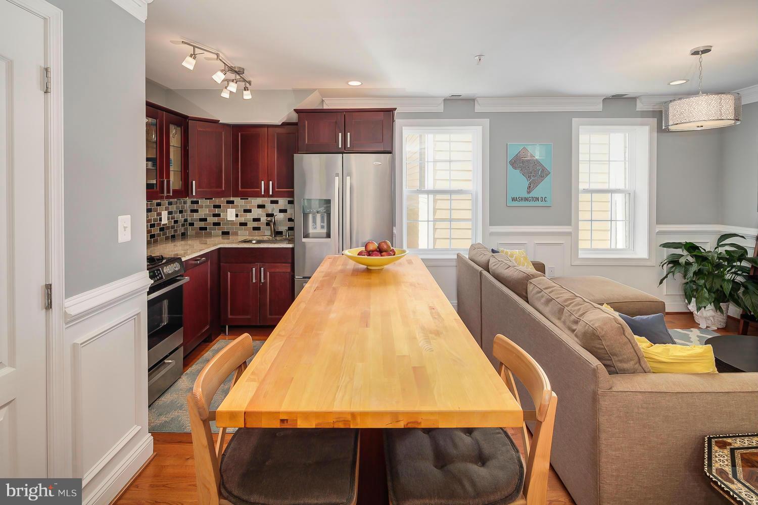 754 Park Road Northwest, Unit 6 Washington, DC 20010 - Photo 8 of 24 Interior (General)