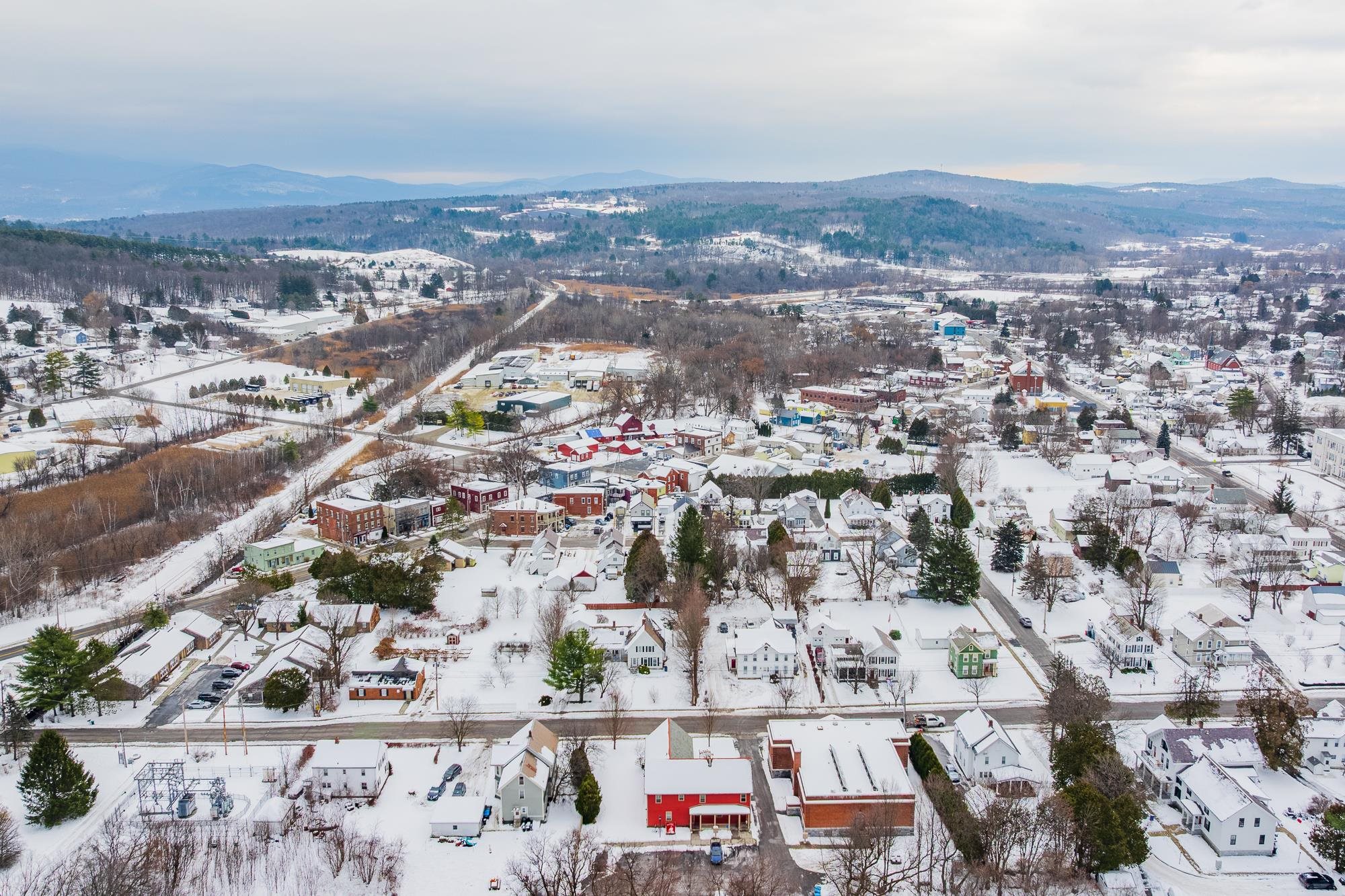 118 Barnes Street West Rutland, VT 05777 - Photo 9 of 16