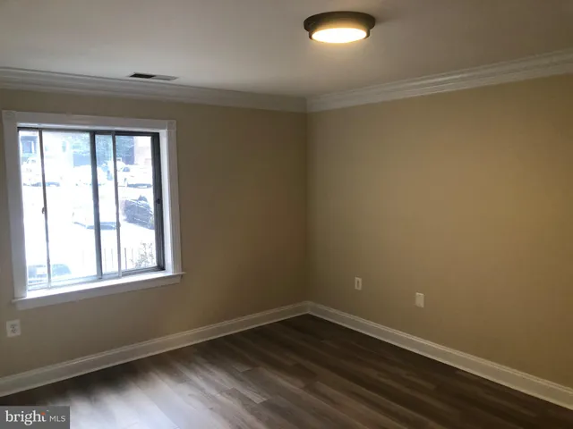 $1,600 | 430 Girard Street, Unit 101, Gaithersburg, MD 20877