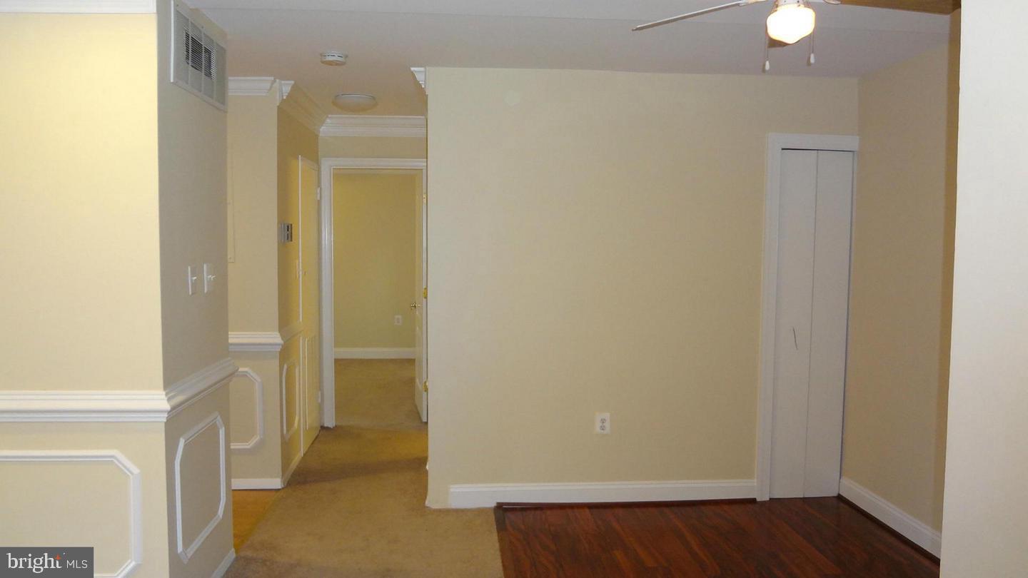 430 Girard Street, Unit 101 Gaithersburg, MD 20877 - Photo 19 of 27