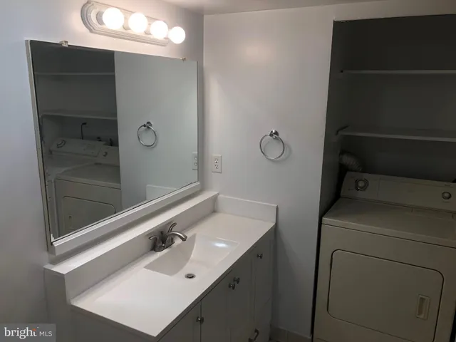 $1,600 | 430 Girard Street, Unit 101, Gaithersburg, MD 20877