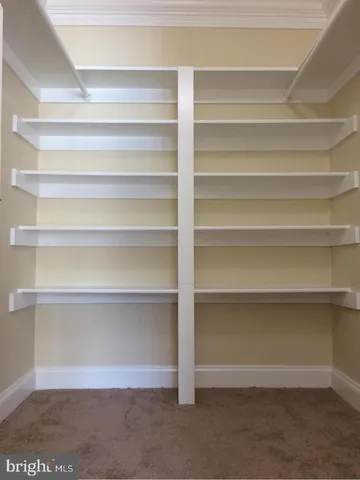 $1,600 | 430 Girard Street, Unit 101, Gaithersburg, MD 20877