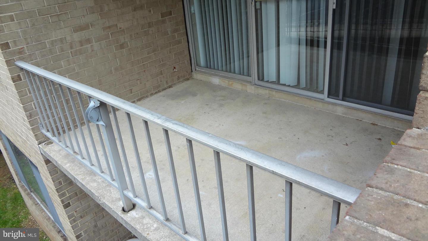 430 Girard Street, Unit 101 Gaithersburg, MD 20877 - Photo 4 of 27