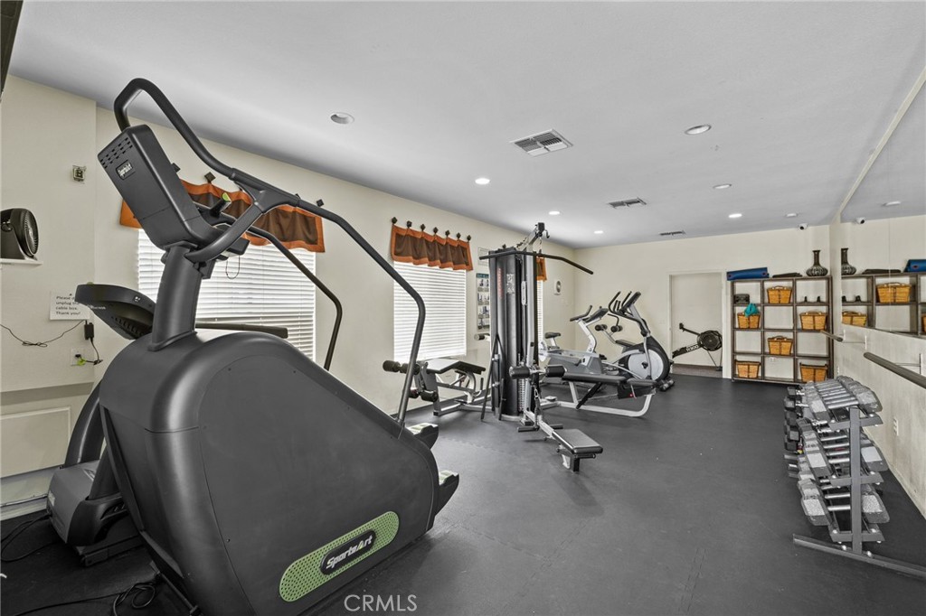 33934 Lily Road Yucaipa, CA 92399 - Photo 46 of 47 Community Gym