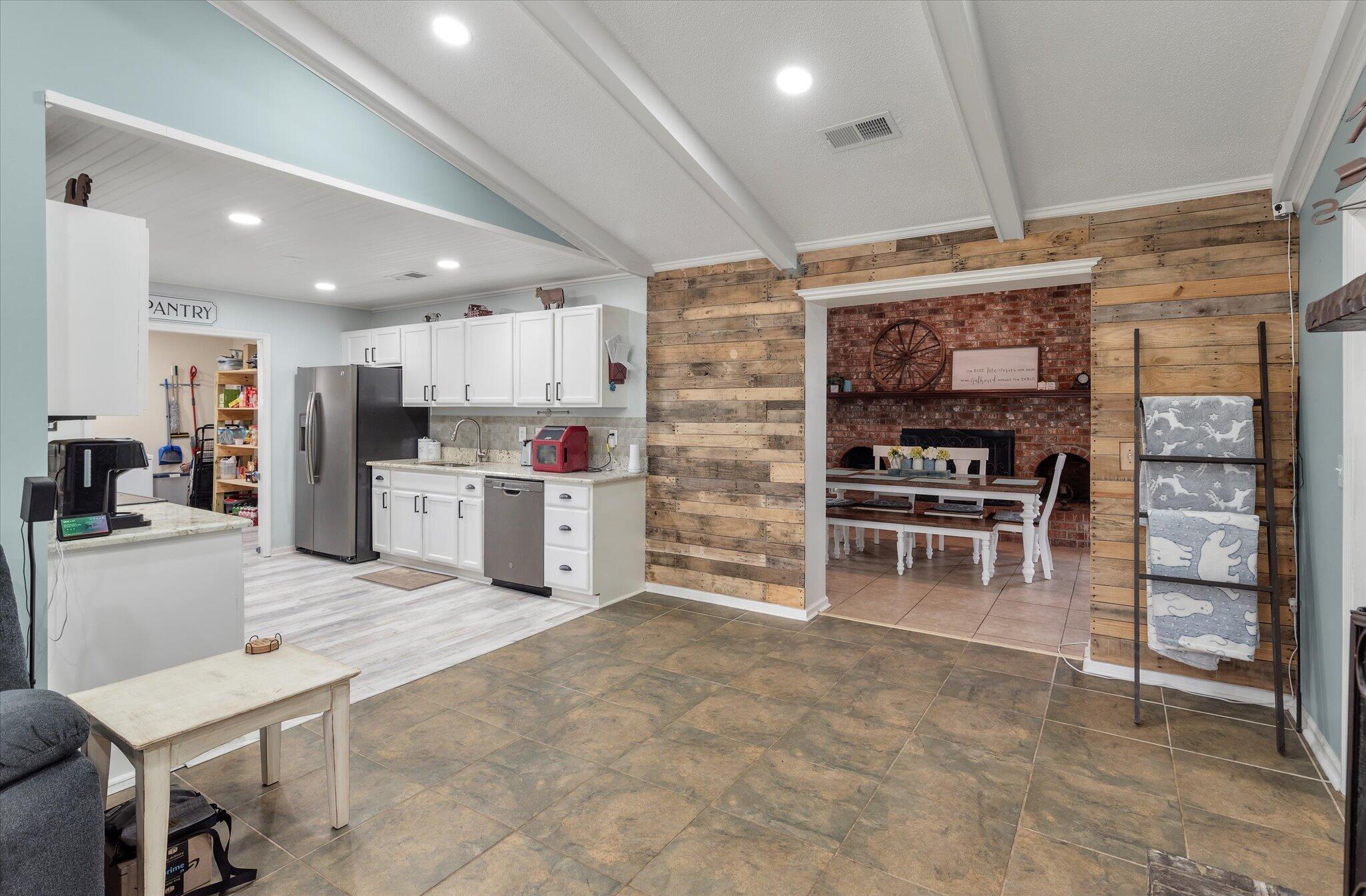 113 Wheeler Road Summerville, SC 29486 - Photo 12 of 51 12-113 Wheeler_Lowcouuntry_Exposure-26
