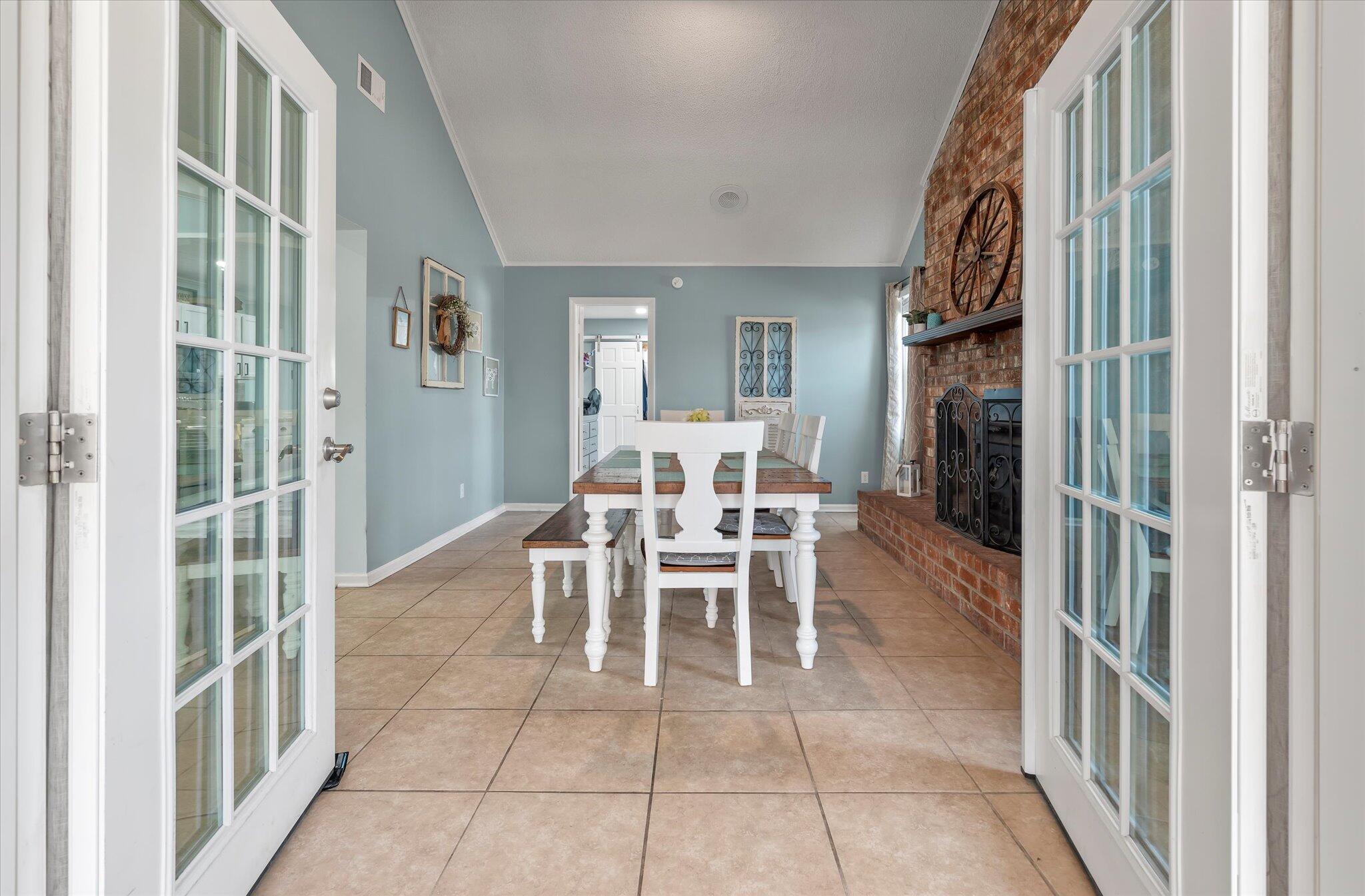 113 Wheeler Road Summerville, SC 29486 - Photo 22 of 51 22-113 Wheeler_Lowcouuntry_Exposure-18