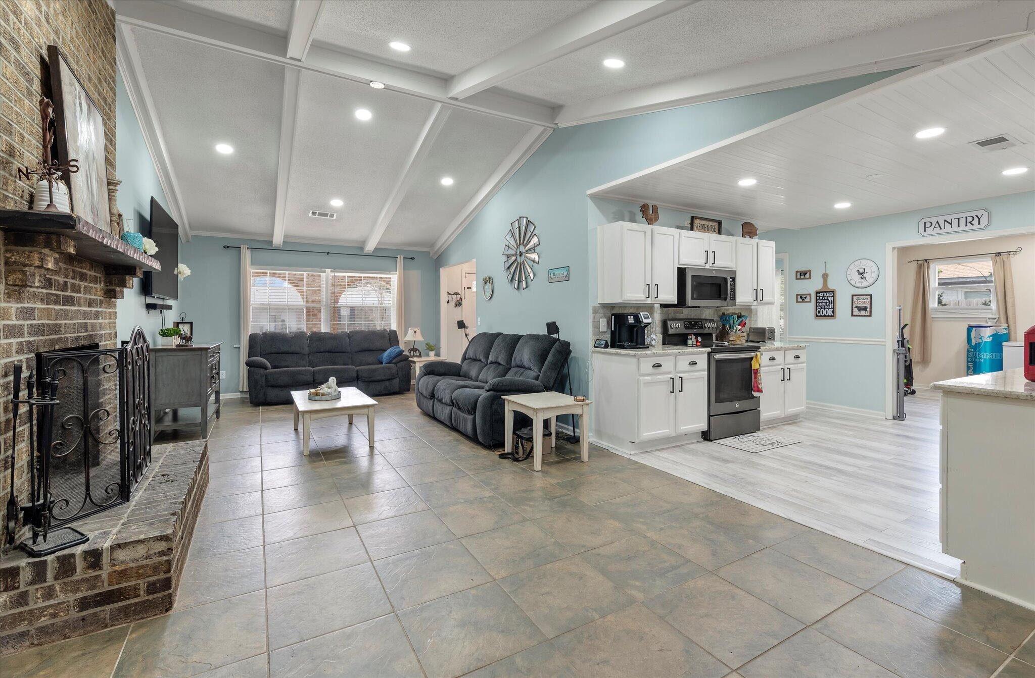 113 Wheeler Road Summerville, SC 29486 - Photo 8 of 51 08-113 Wheeler_Lowcouuntry_Exposure-22