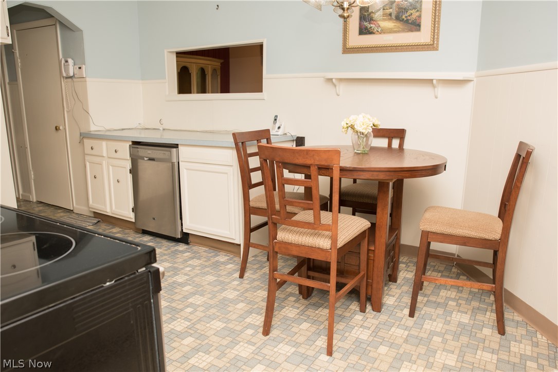 12985 Huffman Road Cleveland, OH 44130 - Photo 13 of 35 Gallery Image 13