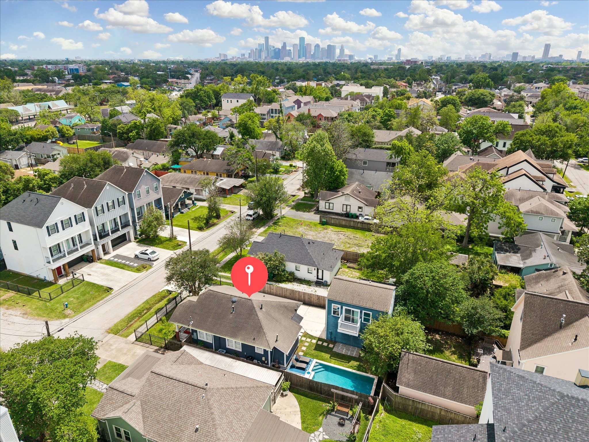 2231 Singleton Street Houston, TX 77008 - Photo 27 of 28