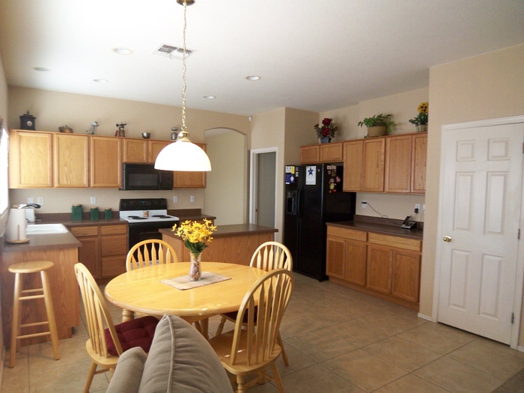3545 South Sawmill Road Gilbert, AZ 85297 - Photo 3 of 12 Kitchen