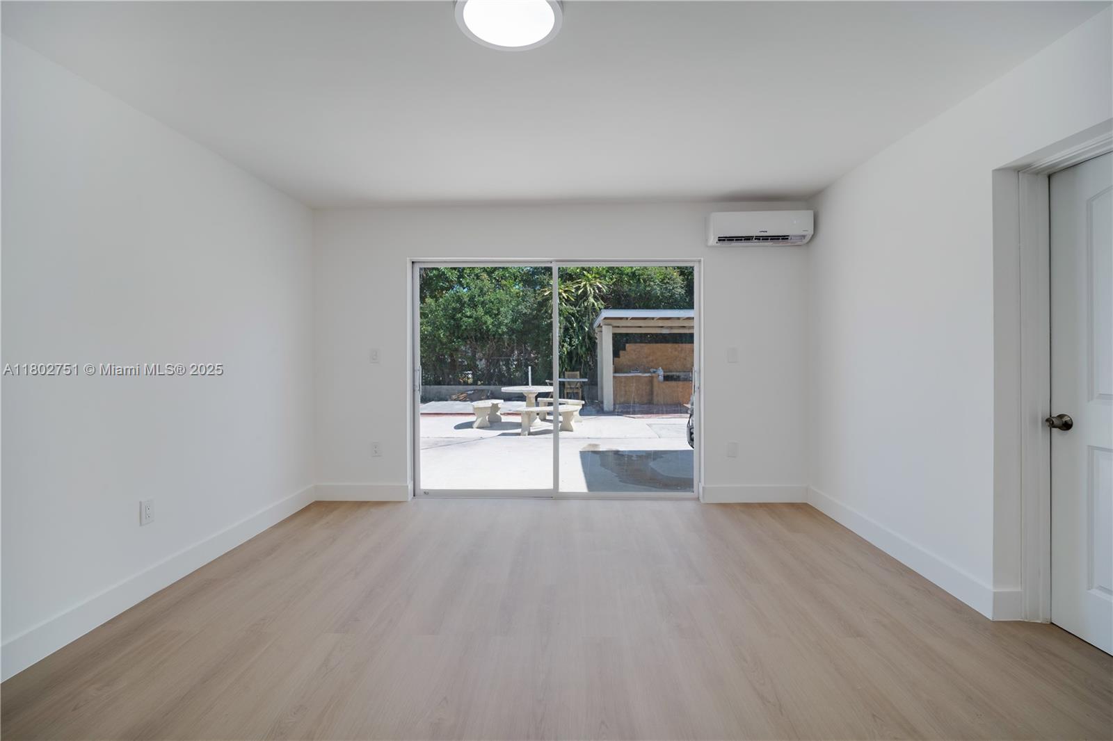 6830 Southwest 1st Street Miami, FL 33144 - Photo 16 of 33 Gallery Image 16