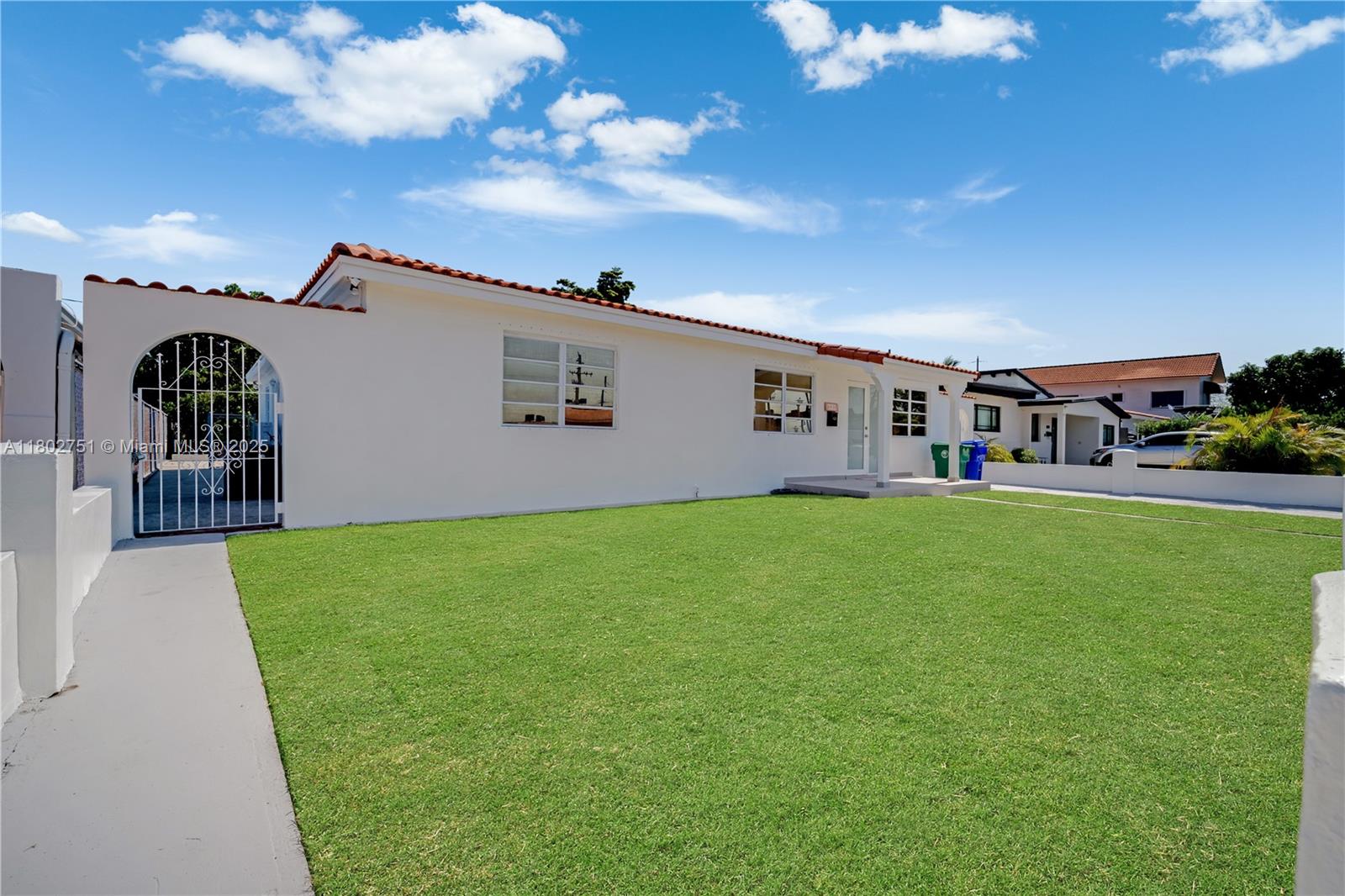 6830 Southwest 1st Street Miami, FL 33144 - Photo 4 of 33 Gallery Image 4