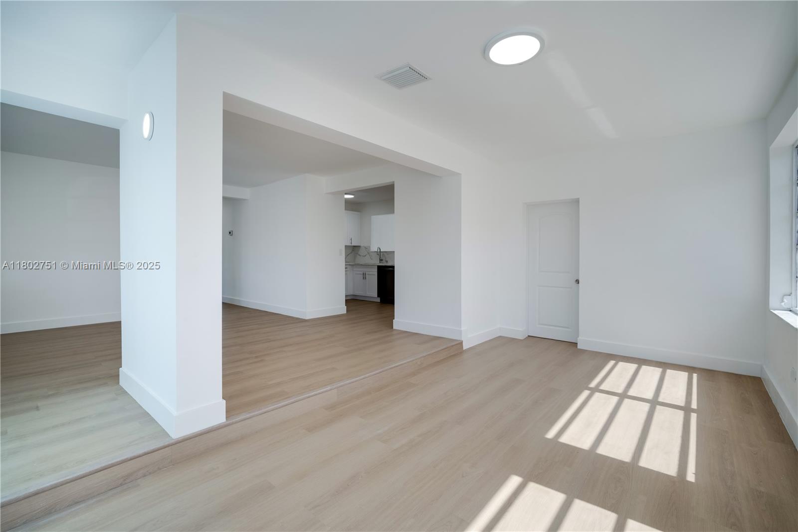 6830 Southwest 1st Street Miami, FL 33144 - Photo 10 of 33 Gallery Image 10