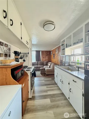 $179,900 | 825 2nd Avenue North, Okanogan, WA 98840