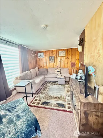 $179,900 | 825 2nd Avenue North, Okanogan, WA 98840