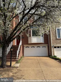 $947,000 | 10424 Breckinridge Lane, Fairfax, VA 22030