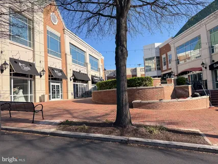 $947,000 | 10424 Breckinridge Lane, Fairfax, VA 22030