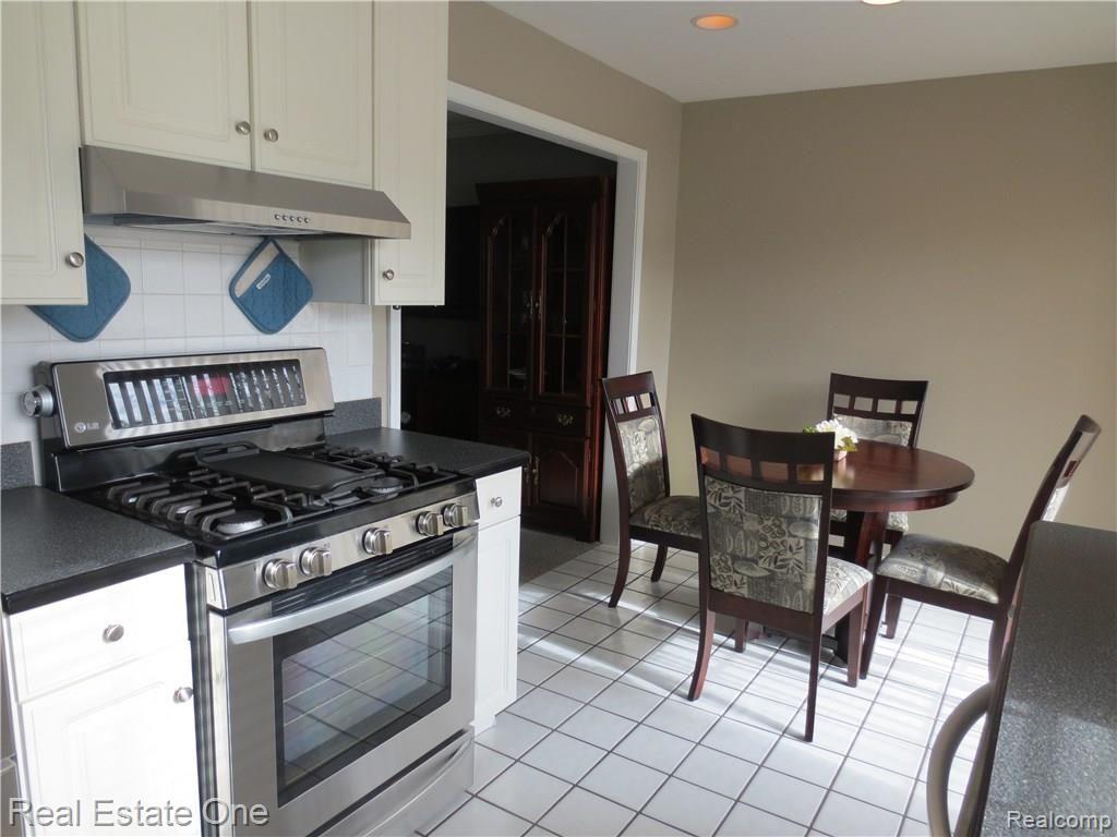 1139 Pine Ridge Court, Unit 150 Rochester Hills, MI 48306 - Photo 12 of 40