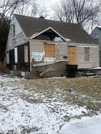 $22,500 | 20020 Hickory Street, Detroit, MI 48205
